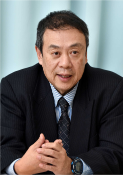 小阪嘉之氏